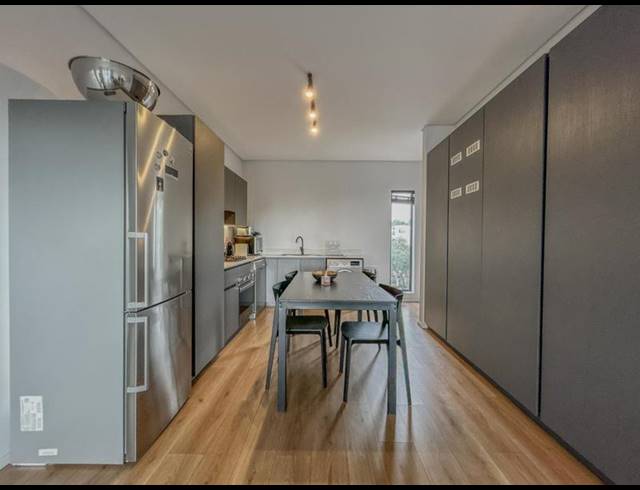 2 BEDROOM APARTMENT FOR SALE IN HYDE PARK